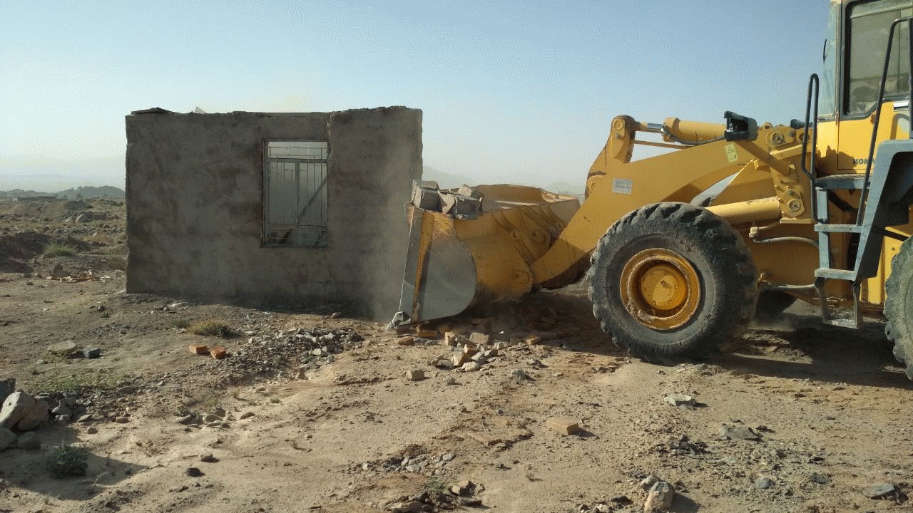 تخریب ۳۵۰ بنای غیرمجاز در زمین‌های کشاورزی بابل