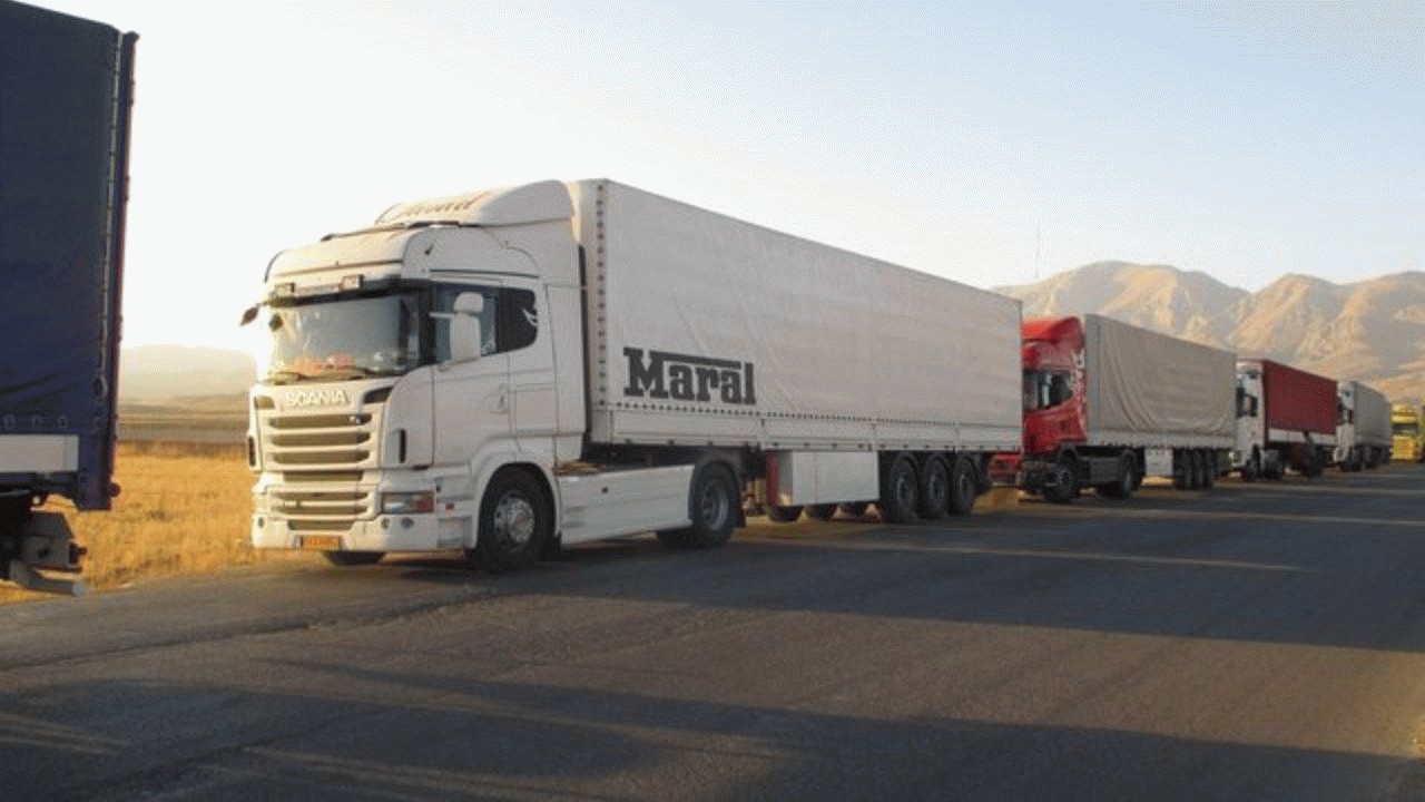 کامیون‌های روسی مجوز تردد در مازندران می‌گیرند