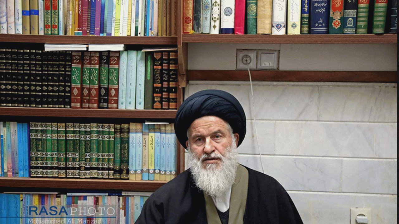 بستن مساجد خیانت است/ انتقاد از عدم لغو سفرهای نوروزی