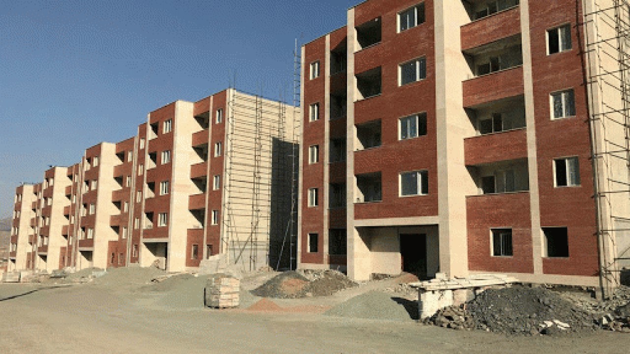 اسکان خانه اولی های آملی در مسکن ملی نیم‌بند بی‌آب و برق