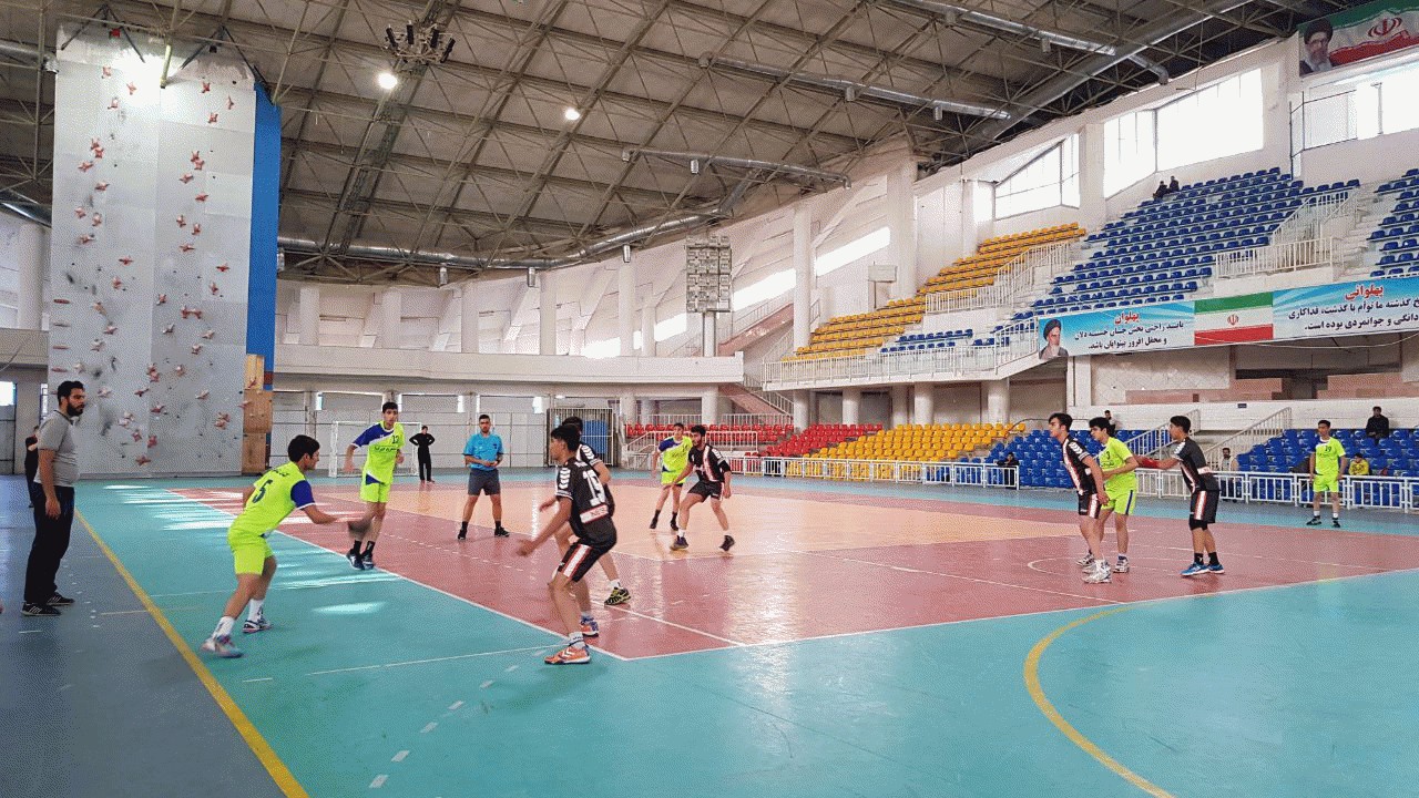پیروزی نماینده مازندران در شروع مسابقات هندبال نوجوانان