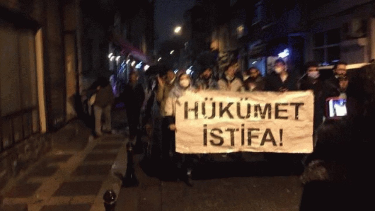 اعتراضات در استانبول به خشونت کشیده شد