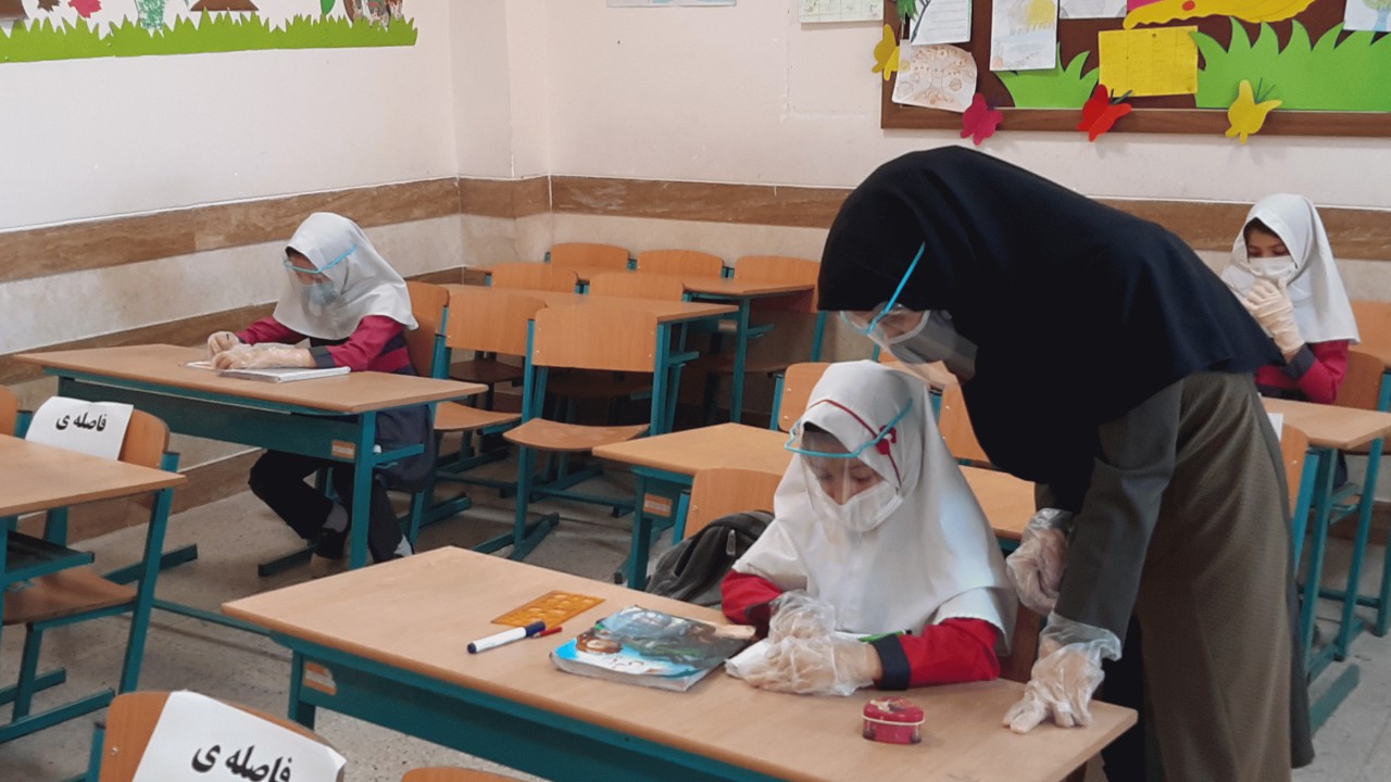 رعایت پروتکل‌های بهداشتی در ۳۰ درصد مدارس مازندران ناقص ارزیابی شد
