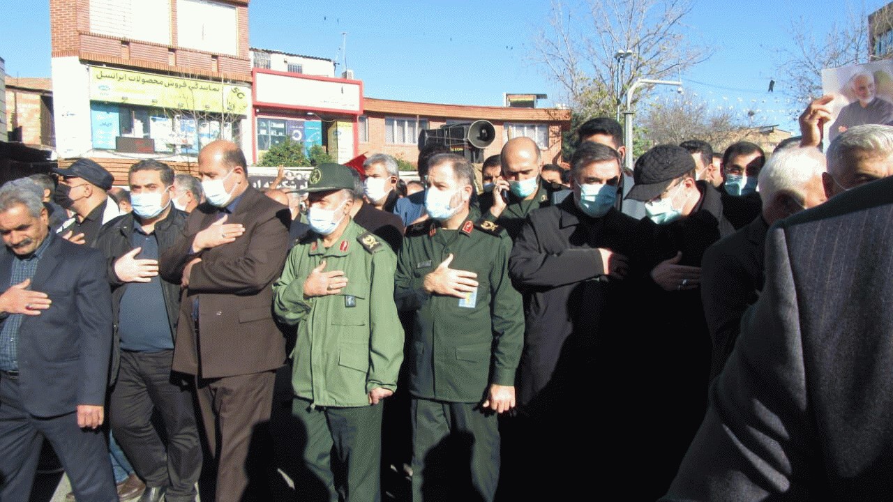 پیکرهای پاک ۶ شهید گمنام دفاع مقدس در ساری تشییع شد