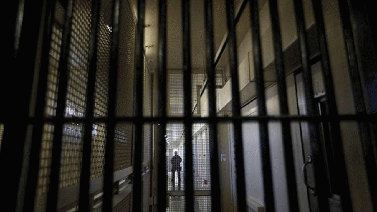 ۴۲۱ زندانی با کمک ستاد دیه مازندران آزاد شدند