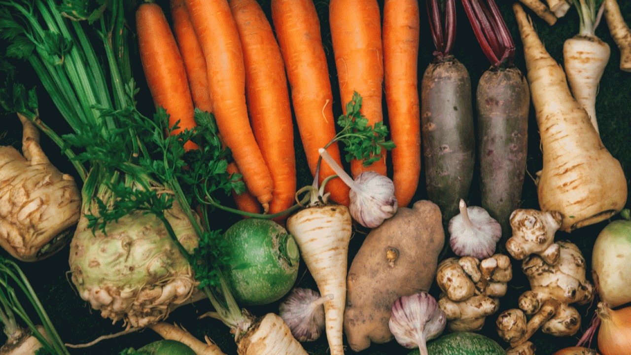 در برنامه غذاییتان از این سبزیجات ریشه ای استفاده کنید