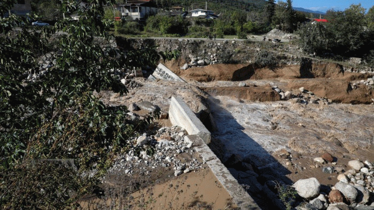 استاندار مازندران برای لایروبی رودخانه‌ها دستور ویژه صادر کرد