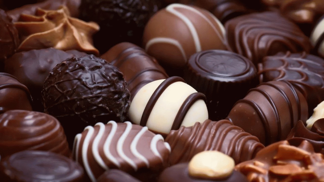 چرا شکلات باعث ایجاد آکنه می شود ؟